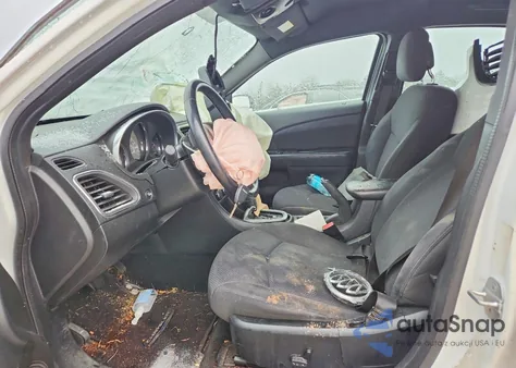 2013 Chrysler 200 Touring from USA, damaged, VIN 1C3CCBBB7DN684802